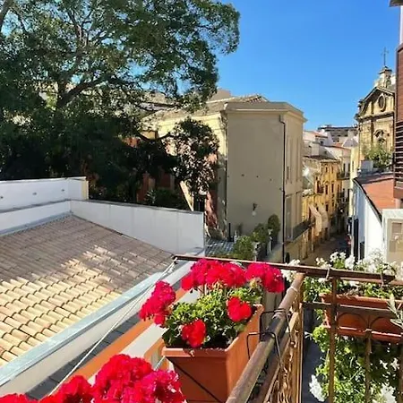 Ampio In Pieno Centro Storico. * Palermo